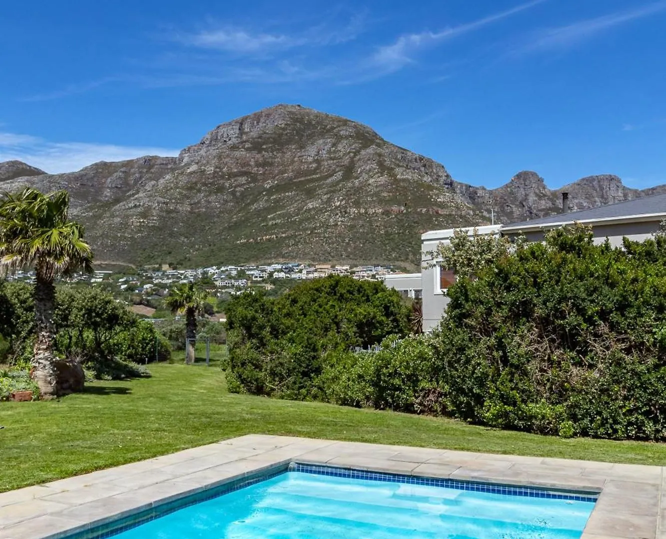 Beachfront Villa Sea Breeze Hout Bay Cape Town Apartment