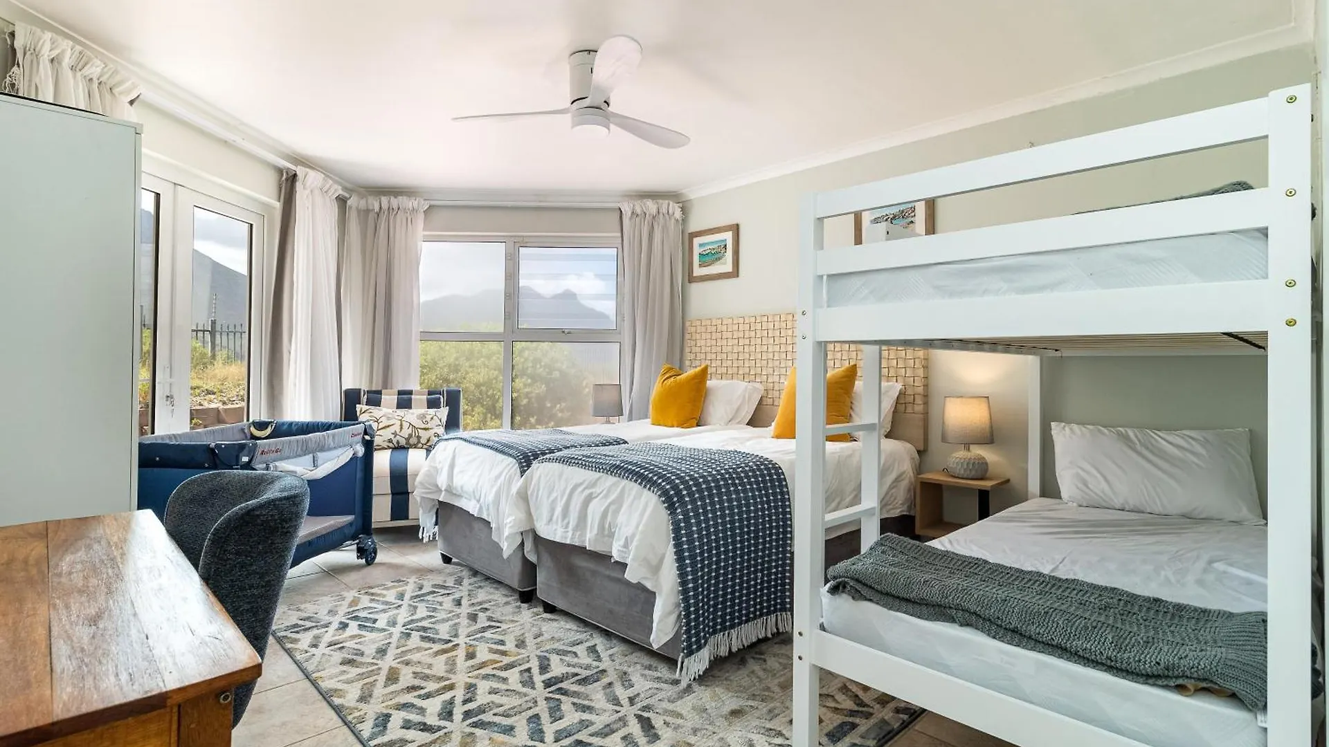 Beachfront Villa Sea Breeze Hout Bay Cape Town South Africa