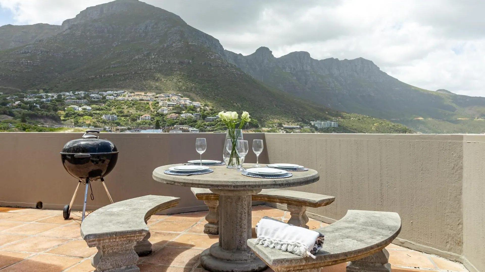 Beachfront Villa Sea Breeze Hout Bay Cape Town South Africa